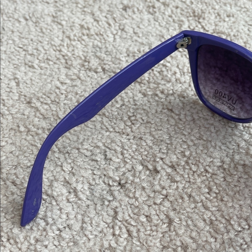 Chic Purple Plaid Sunglasses - Picture 8 of 9
